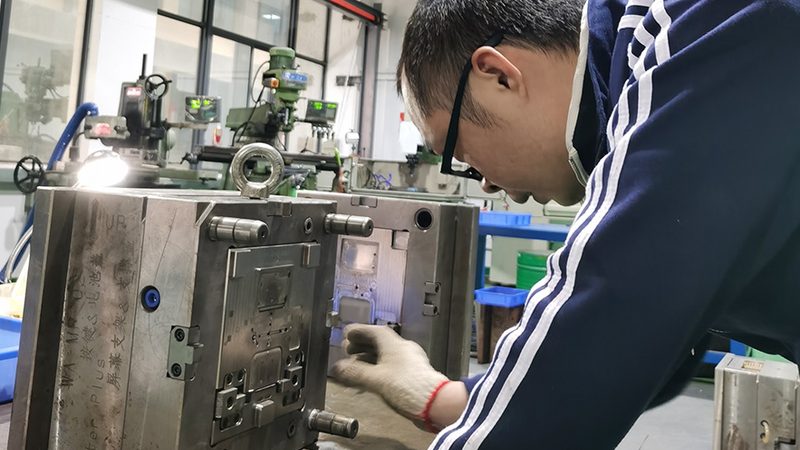 橡胶模具报价影响因素解析**
