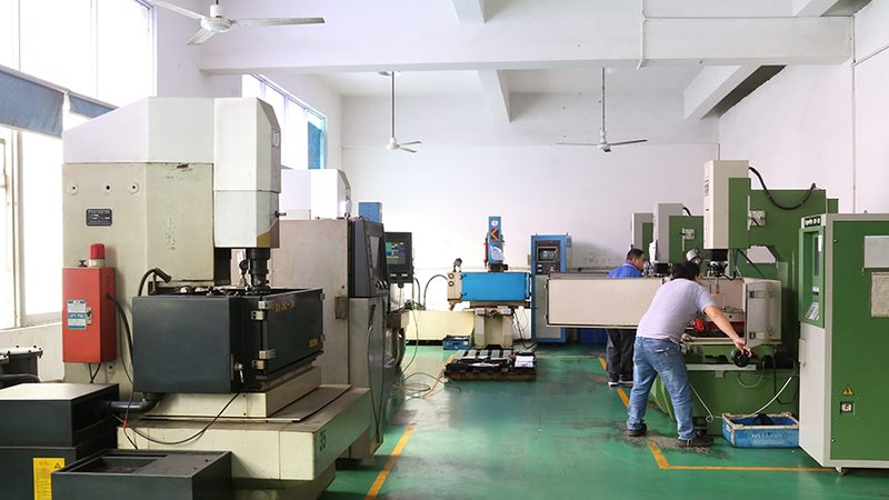 苏州双色模具代加工：如何选择合适的合作伙伴**
